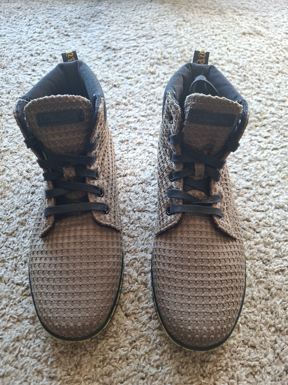 DR. MARTENS Maelly Green Black Waffle Knit Lace-Up Ankle Boots Women's Size 8